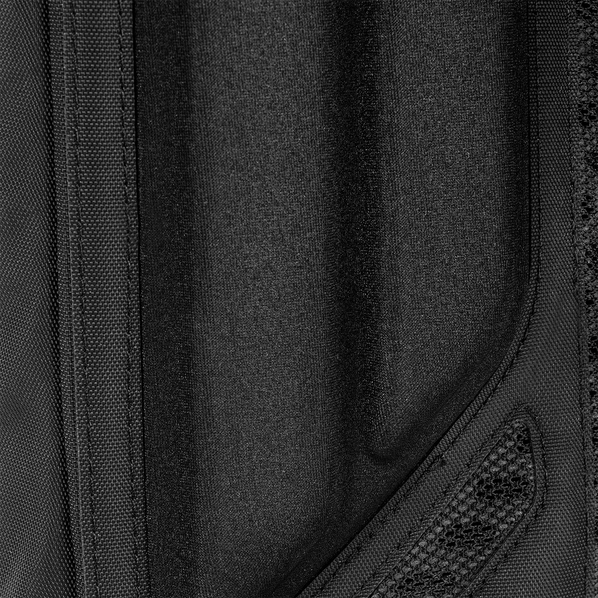 paragon-hydration-pack-q9 Paragon_Black_Texture.png